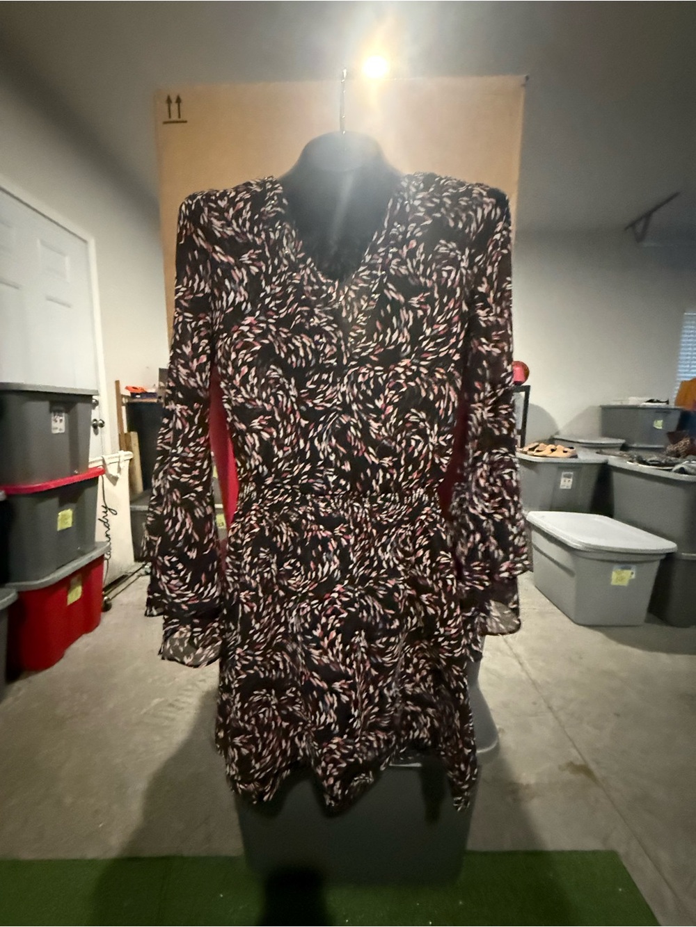 Black Floral Long-Sleeve V-Neck Dress 95